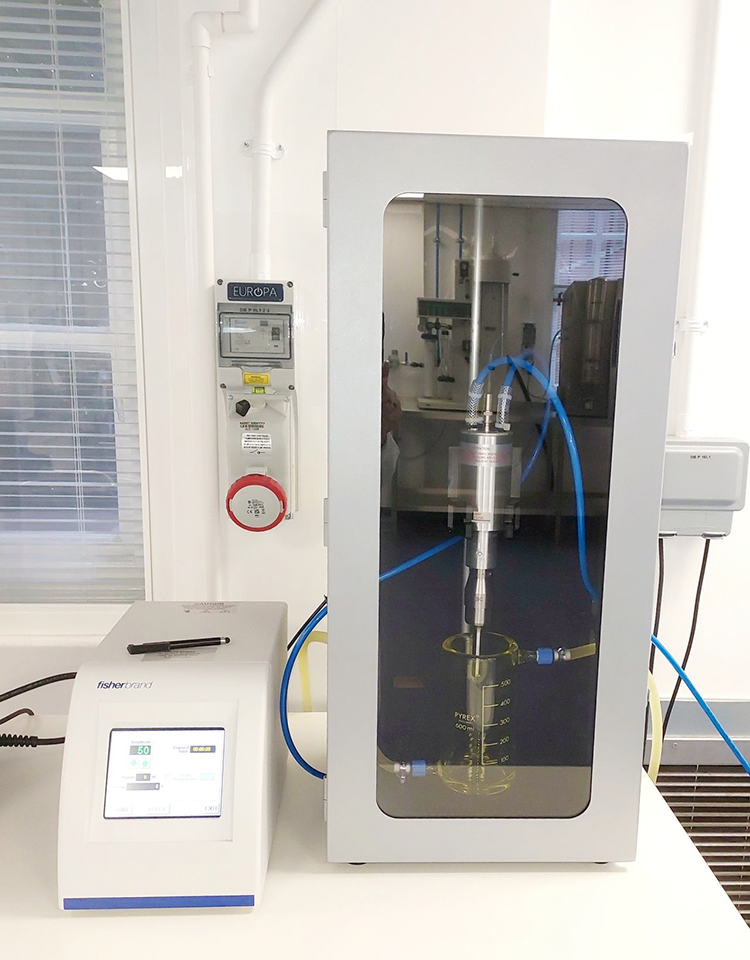 Power Ultrasound equipment used in food processing